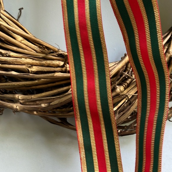 Festive Green and Red Holiday Wreath - Picture 9 of 10